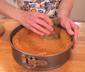 Recipe for New York Cheesecake – Rich, Creamy and Well Baked