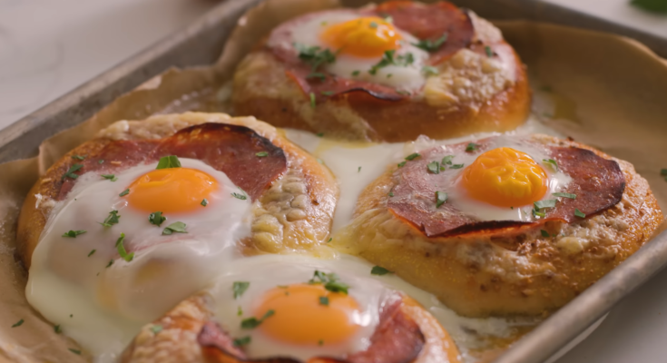 Egg-in-the-Hole Bagels
