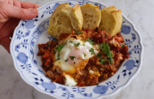 Shakshuka Recipe – Cozy, Hearty, and Perfect for Any Time of Day