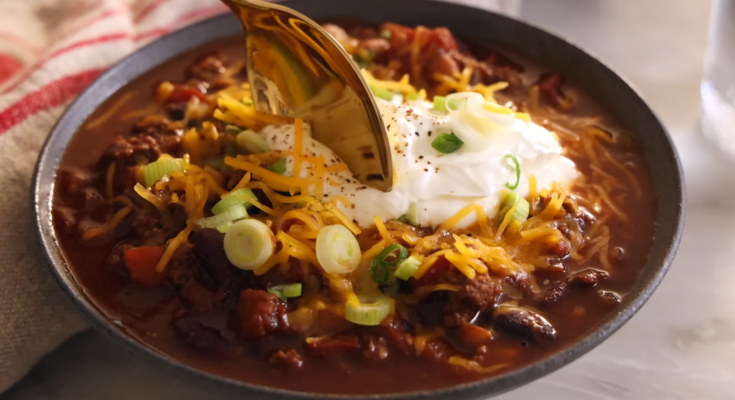 Easy Hearty Homemade Chili Recipe