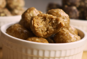 NO-BAKE ENERGY BALLS – 5 Flavours for Healthy Breakfast or Snacks 