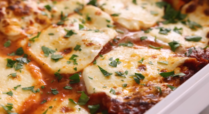 The Coziest Homemade Lasagna Recipe – Perfect Layers of Sauce, Pasta, and Cheese