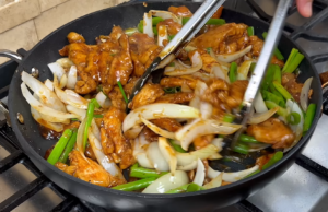 Best Chicken and Onion Stir Fry Recipe