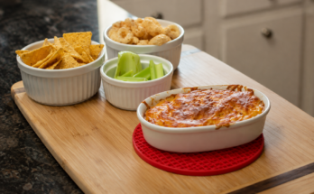 Best Healthy Buffalo Chicken Dip