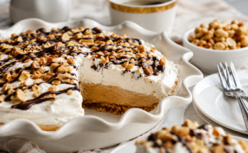 Easy Keto Peanut Butter Pie with Chocolate Cookie Crust