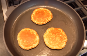 Banana Oatmeal Pancakes